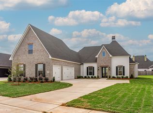 585 Corinth Cir, Bossier City, LA 71111