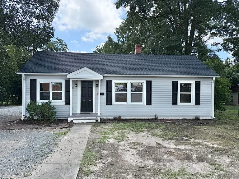317 W Main St — Photo 1