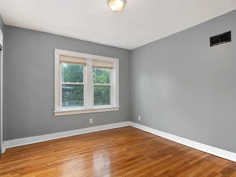 4800 Goethe Ave #1E — Photo 3