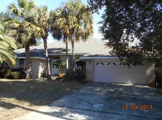 2210 Reservation Rd, Gulf Breeze, FL 32563