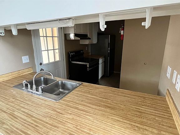 3rd image of 25 Southridge Dr #C1