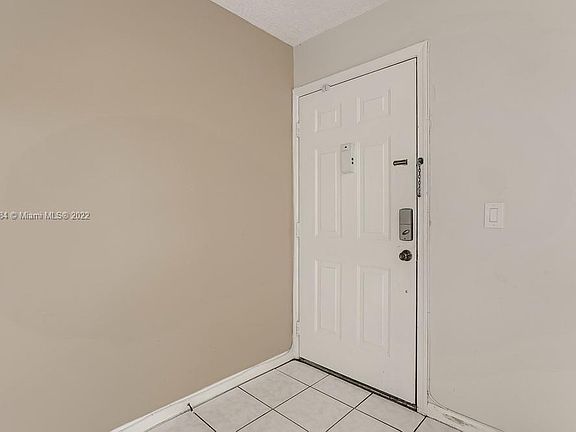 4th image of 4191 Oak Terrace Dr #4191