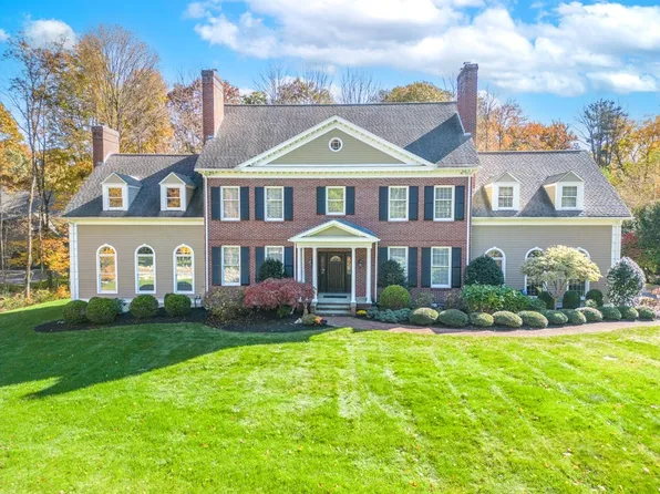 31 School St, Hopkinton, MA 01748