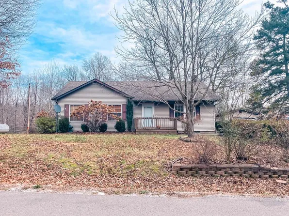 660 Rainwater Ln, Manitou, KY 42436