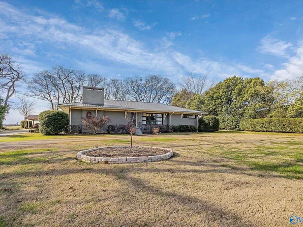 6615 Mooresville Rd, Belle Mina, AL 35671