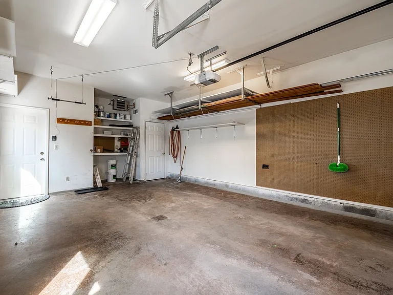 332 Cherry Dr — Photo 22