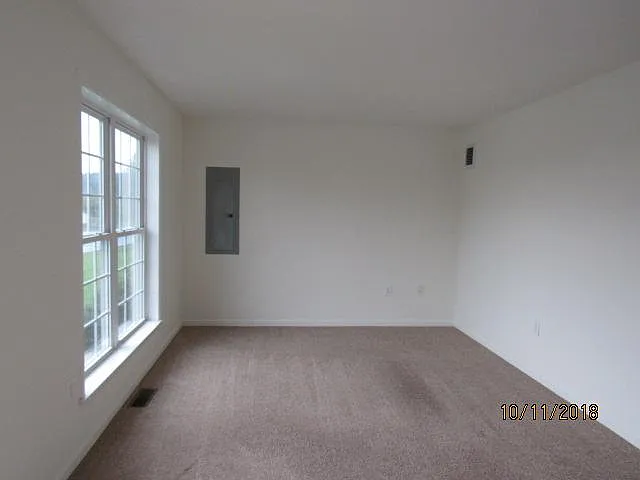318 Sunset Dr. - 318 — Photo 2