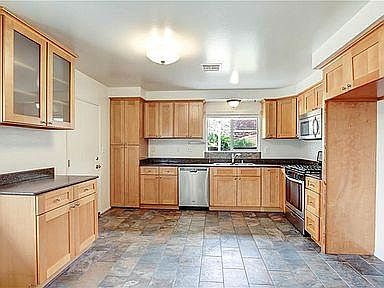2nd image of 34030 Haverford Ave