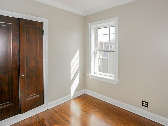 3rd image of 4838 N Paulina #2E