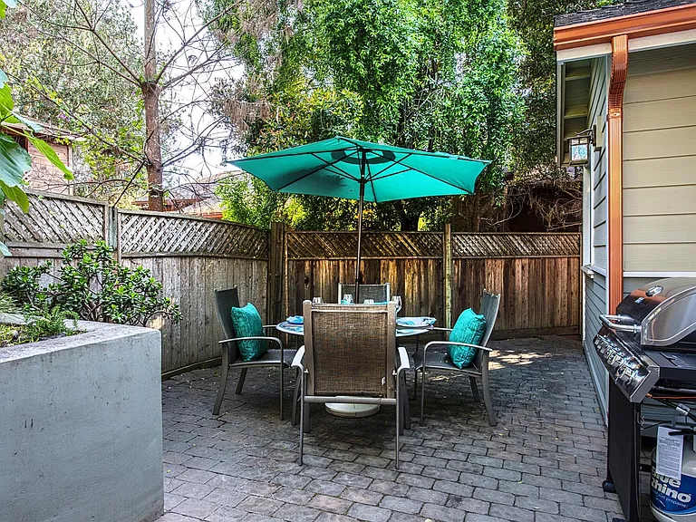 1108 Buena Vista Ave — Photo 23