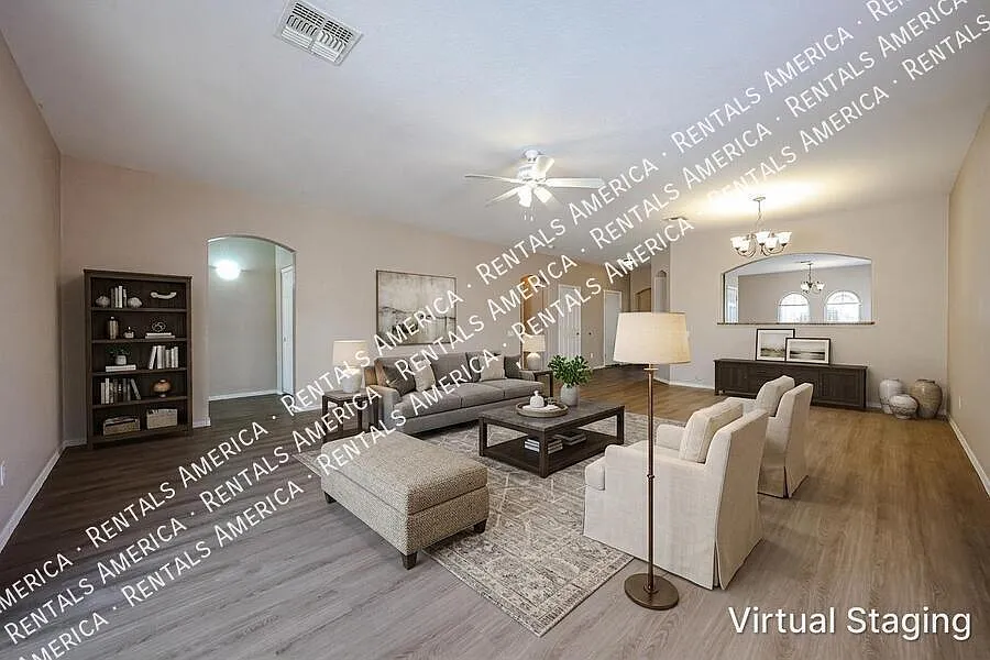 876 E Riviera Pl
