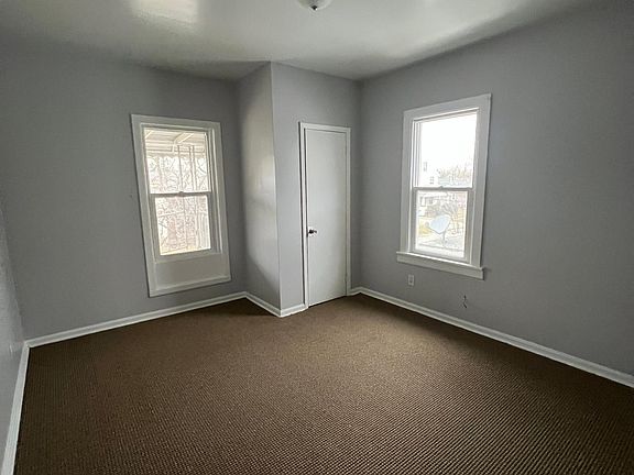 5th image of 3113 Toledo Ave #3