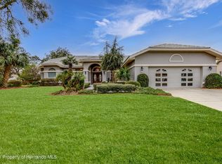 10017 Scarlett Ct, Weeki Wachee, FL 34613