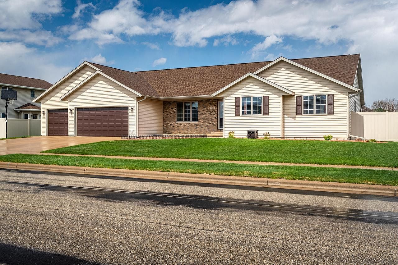 911 Greenwood STREET, Holmen, WI 54636 Zillow