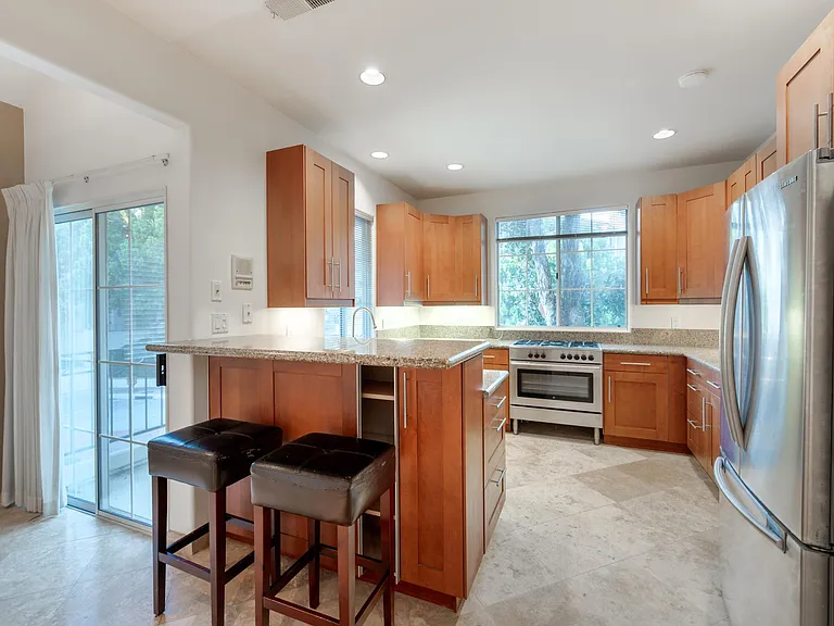 5105 Renaissance Ave — Photo 14