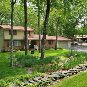 102 Gristmill Ter, Milford, PA, 18337
