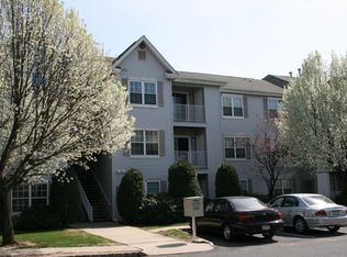 212 Stratford Pl, Bound Brook, NJ 08805
