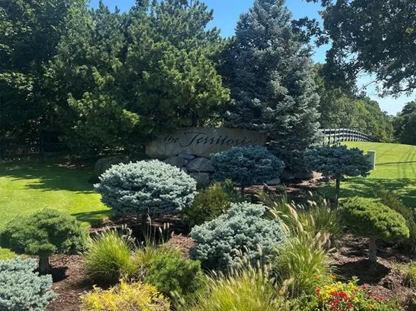 1117 Territories Dr #17, Edmond, OK 73034