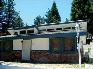 2400 Hunsaker Dr, Running Springs, CA 92382