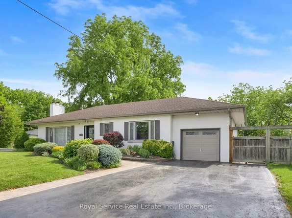 801 King St, Whitby, ON L1N 5A3