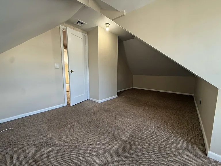134 Woodward Ave #2 — Photo 12