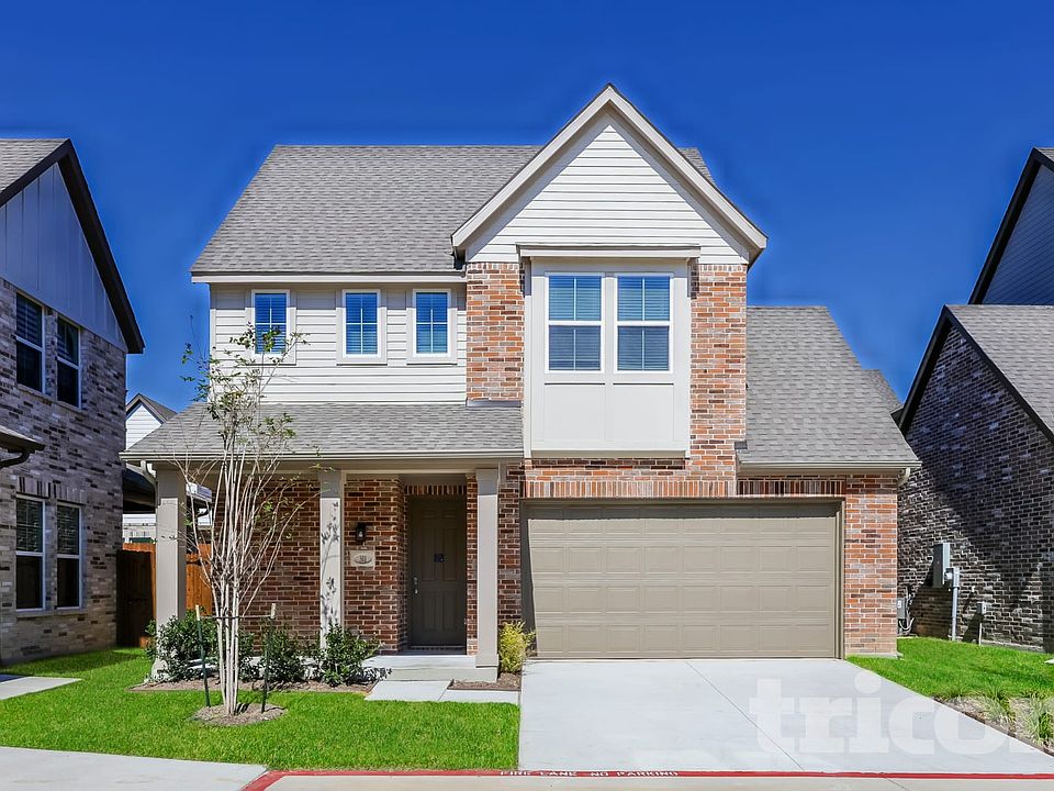 1st image of 301 Yorkshire Ct