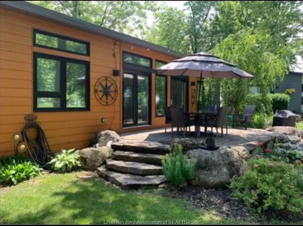 981 County Road 2 Rd #707, Lakeshore, ON N8L 1B4