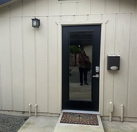 2nd image of 3306 Monte Vista Ave
