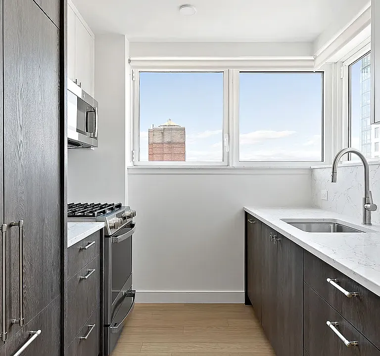 55 W 25th St #25C