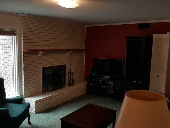 3rd image of 3841 Wosley Dr