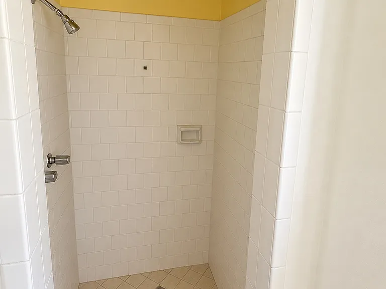 7905 Valley Vista Ave #2 — Photo 8