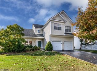 7 Musky Ridge Dr, Hackettstown, NJ 07840