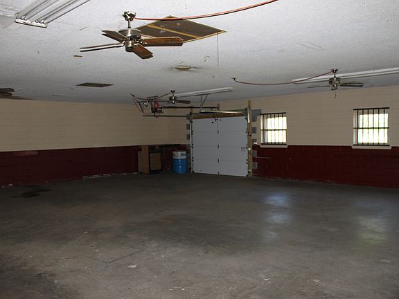 5th image of 112 School St