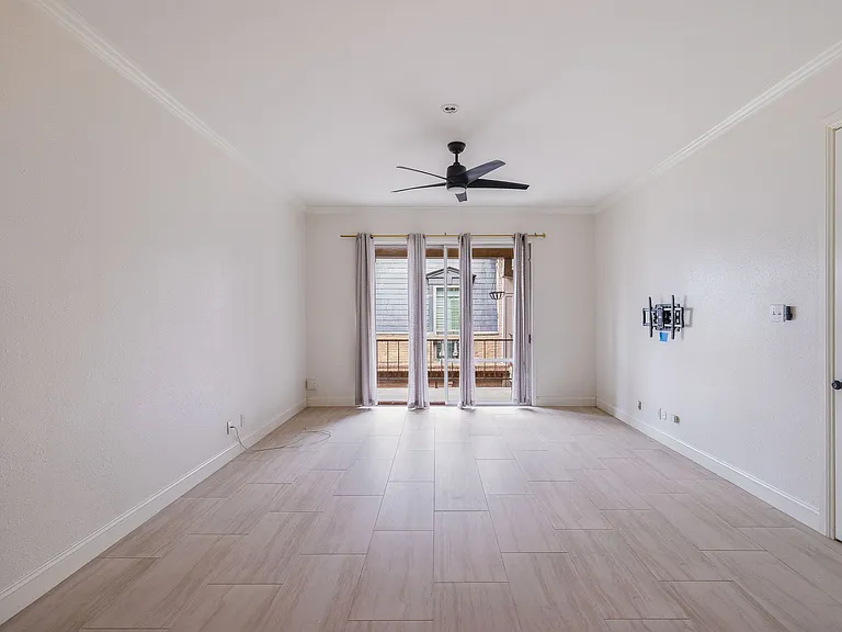 7711 Broadway St #3B — Photo 17
