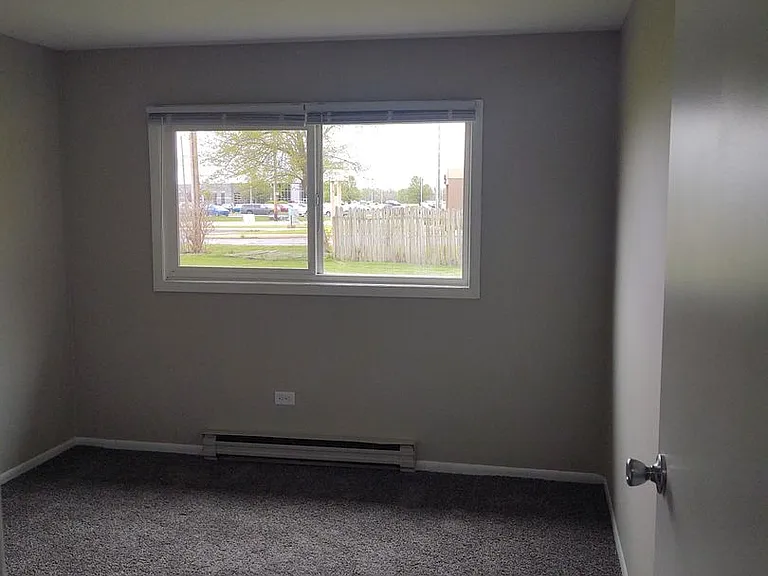 120 Orchard Ct — Photo 1