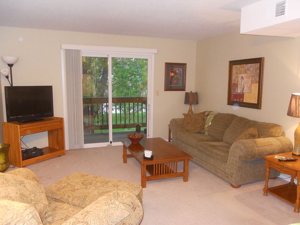 1st image of 2076 NW Hickory Ln