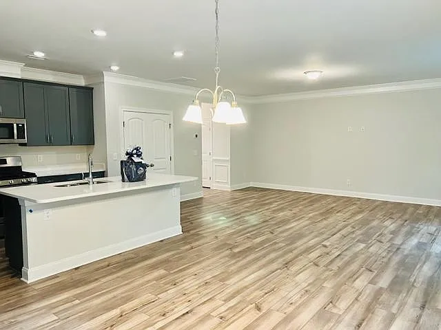 2125 Seneca Dr — Photo 8