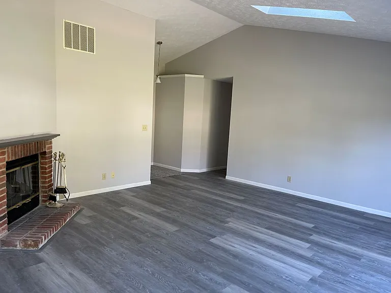 6107 Naschette Pkwy — Photo 15