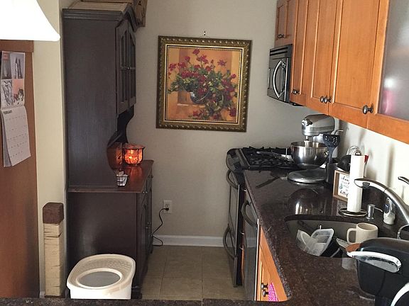 beautiful granite counter tops