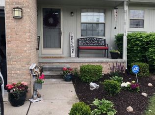 25327 Amber Ct, Chesterfield, MI 48051