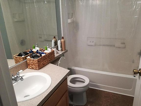 5th image of 3807 Highland Ave