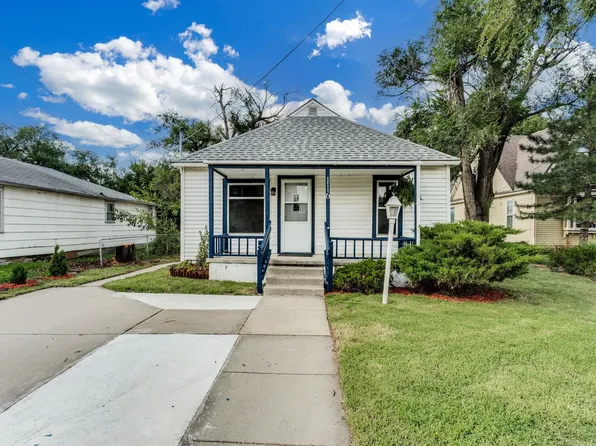 116 W 5th St, Valley Center, KS 67147