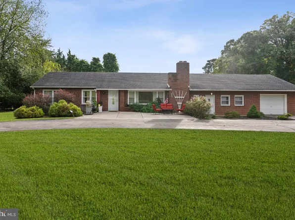 2013 Sicklerville Rd, Sicklerville, NJ 08081