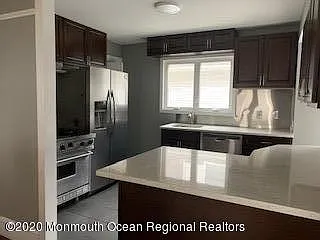 217 Albert Pl — Photo 8
