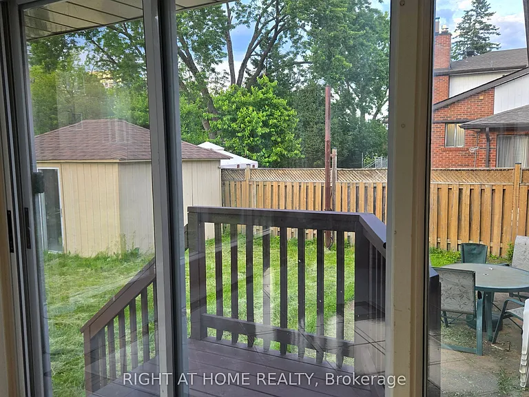 20 May Ave — Photo 12