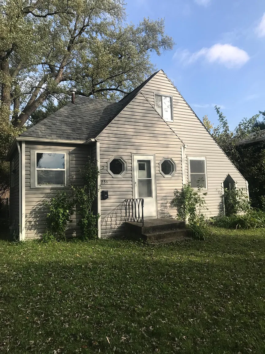 231 Brierhill Dr photo 1