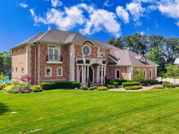 53717 Meadow Lake Ct, Elkhart, IN 46514