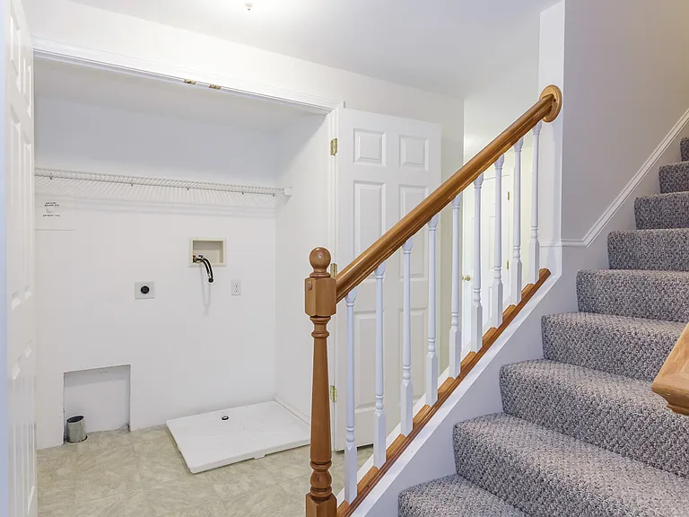 FIRST FLOOR LAUNDRY CLOSET