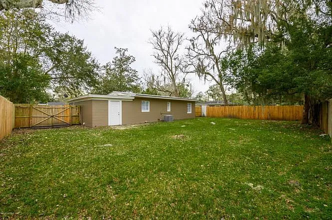 5143 Banshee Ave — Photo 4