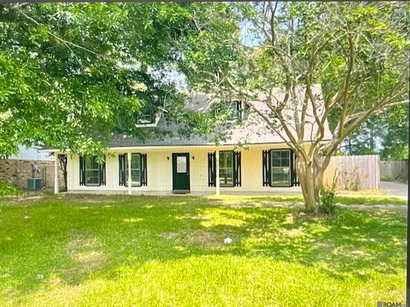 9133 Shadow Bluff Ave, Denham Springs, LA 70726